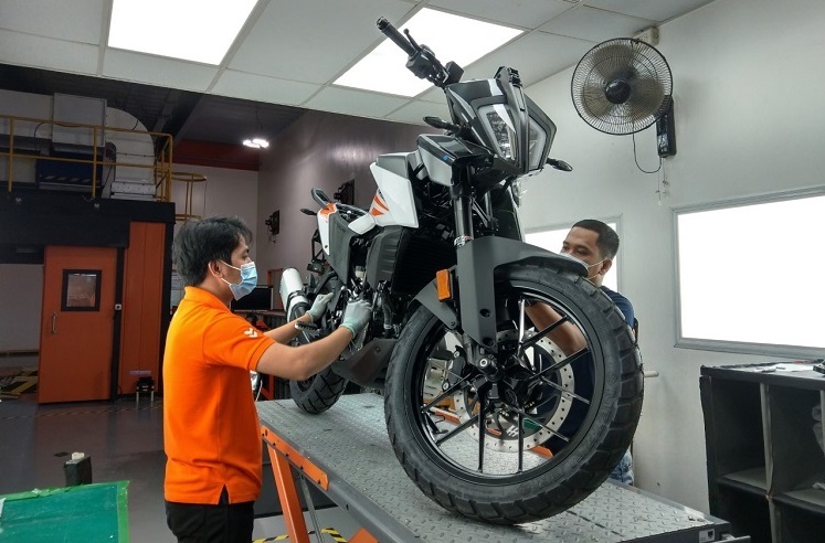 IMI Motorcycle Assembly